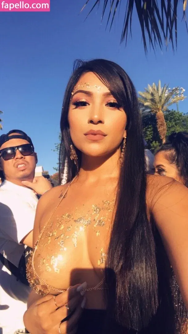 itsizziman | Iman "Izzy" Ramzan Onlyfans Photo Gallery 