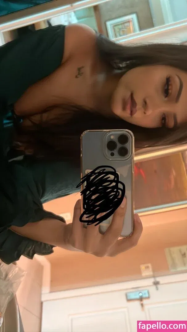 itsizziman | Iman "Izzy" Ramzan Onlyfans Photo Gallery 