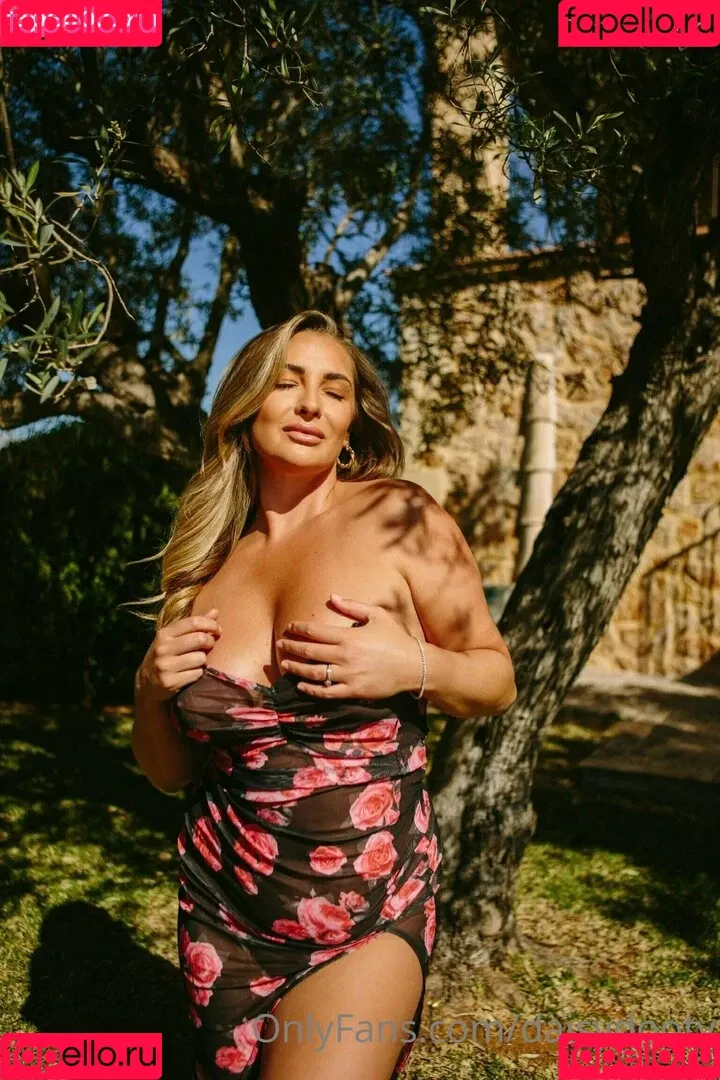 daisydootv Onlyfans Photo Gallery 