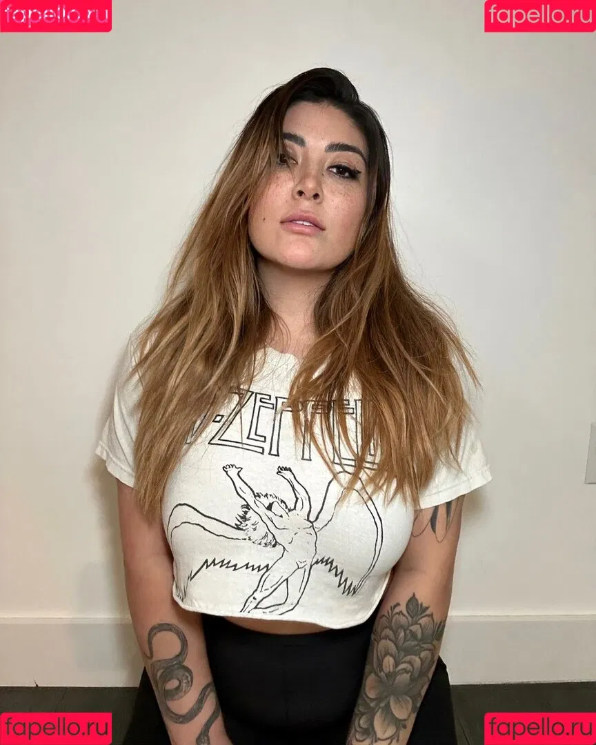 Ashlynn Arias Onlyfans Photo Gallery 