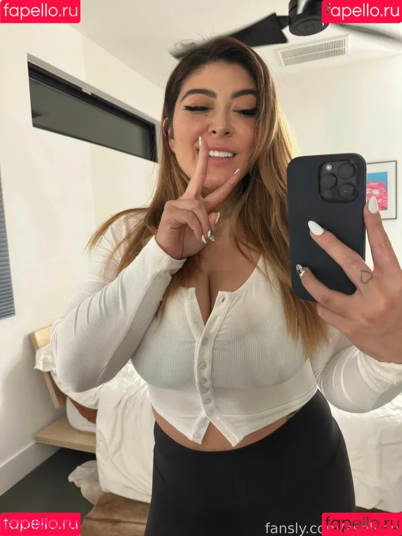 Ashlynn Arias Onlyfans Photo Gallery 