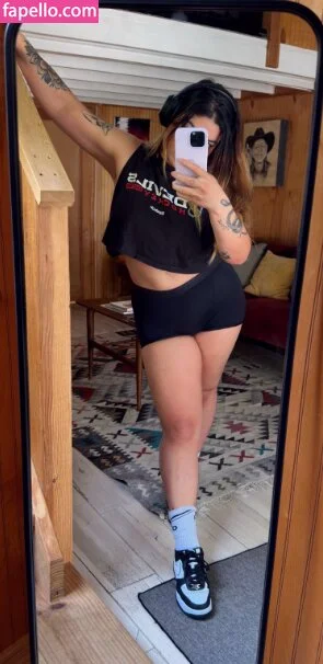 Ashlynn Arias Onlyfans Photo Gallery 