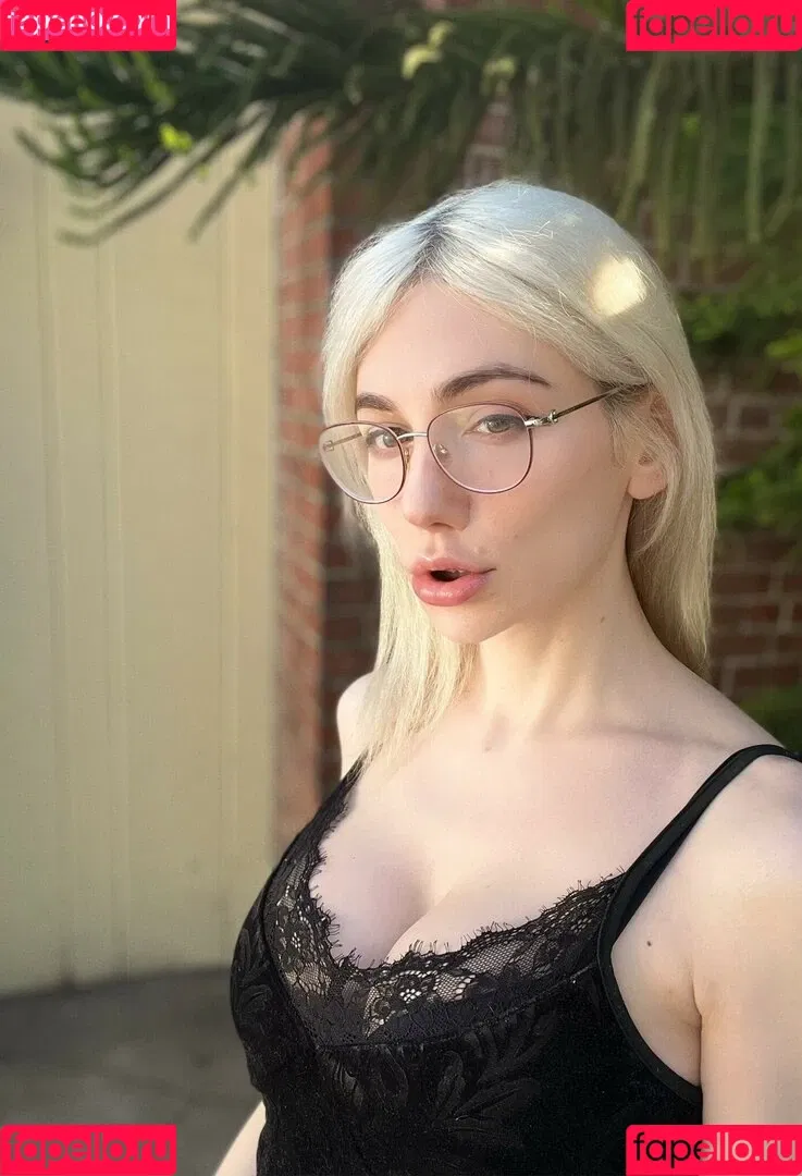 Zheanna Erose Onlyfans Photo Gallery 