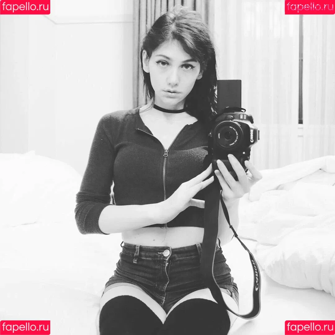 Zheanna Erose Onlyfans Photo Gallery 