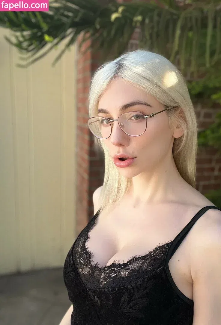 Zheanna Erose Onlyfans Photo Gallery 