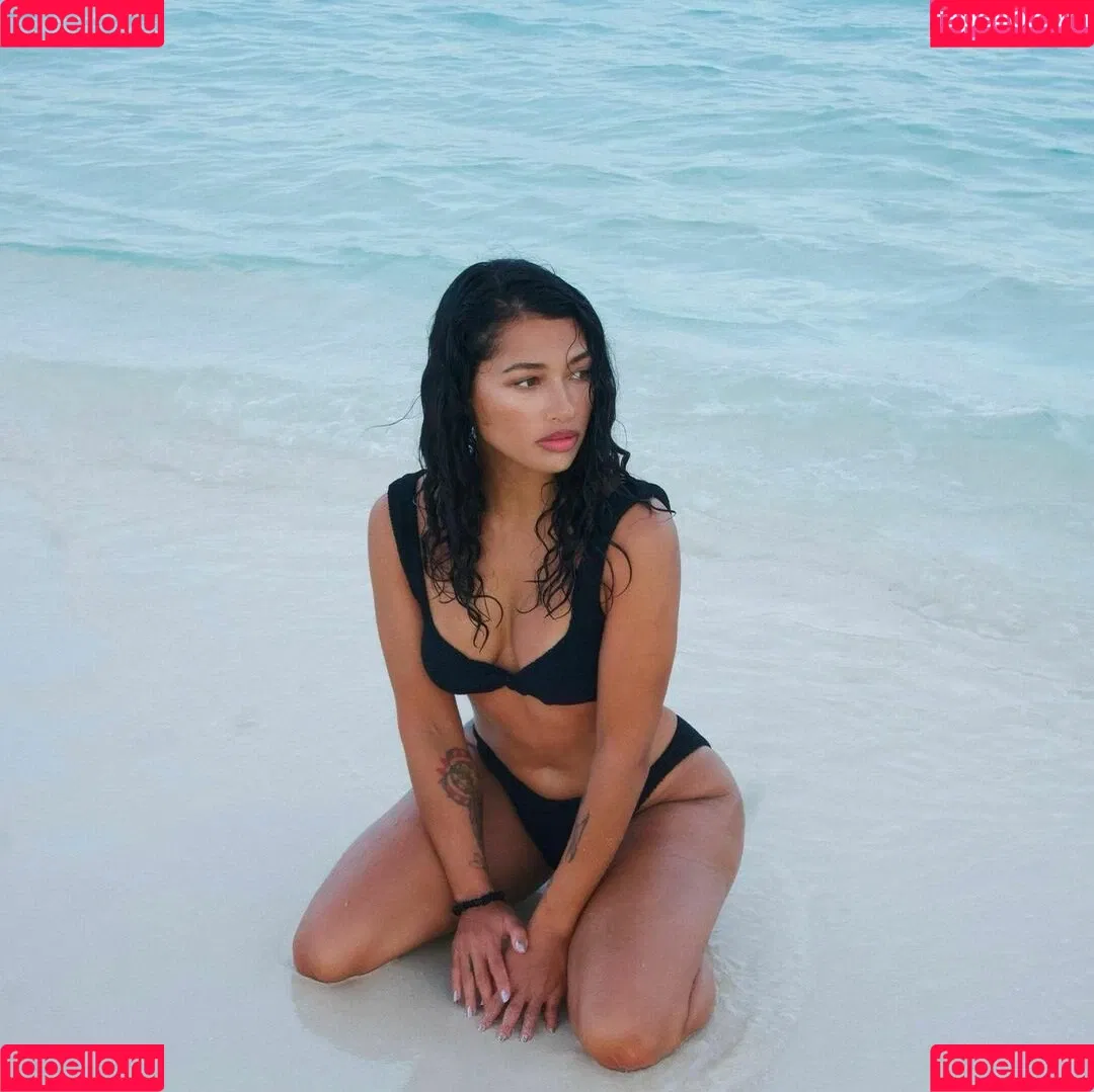 Vanessa White Onlyfans Photo Gallery 