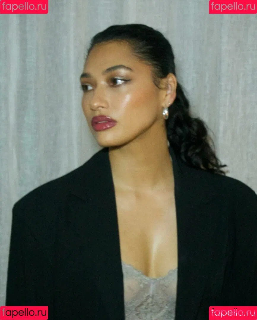 Vanessa White Onlyfans Photo Gallery 