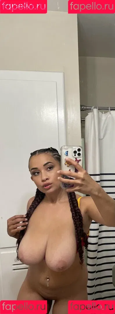 latoxicalizzy Onlyfans Photo Gallery 