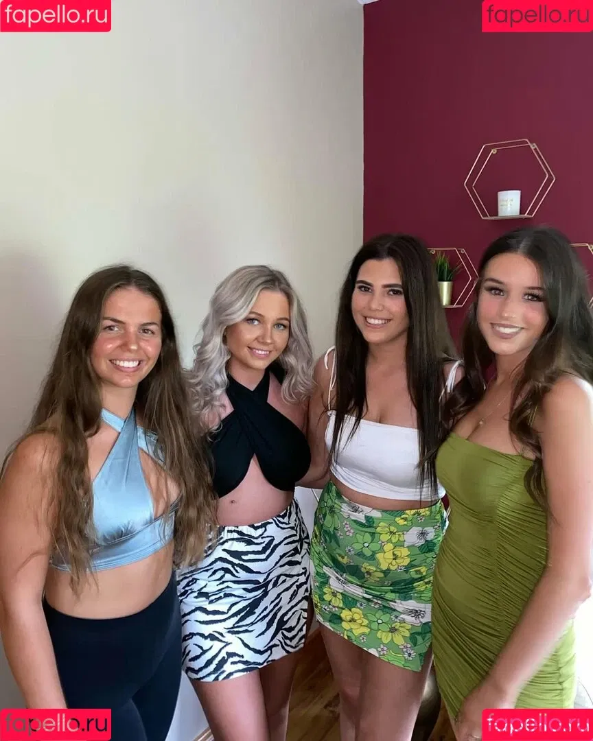 Lucy McCullough Onlyfans Photo Gallery 