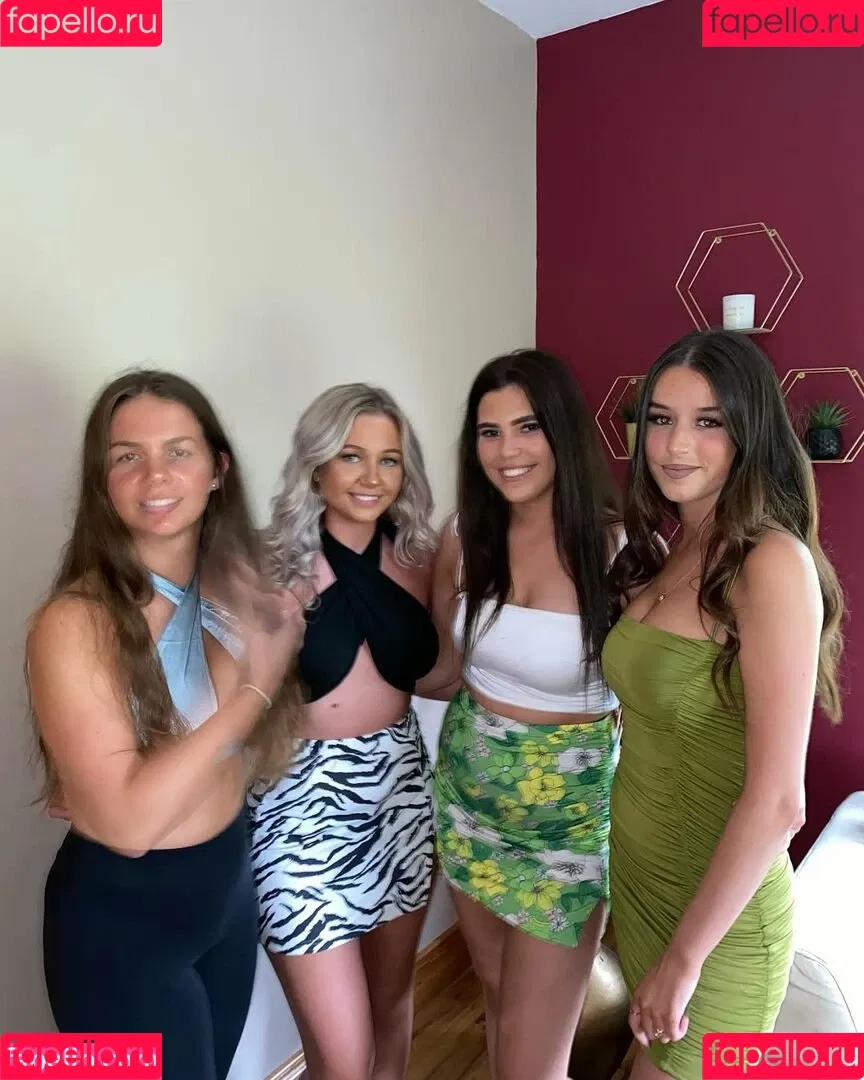 Lucy McCullough Onlyfans Photo Gallery 