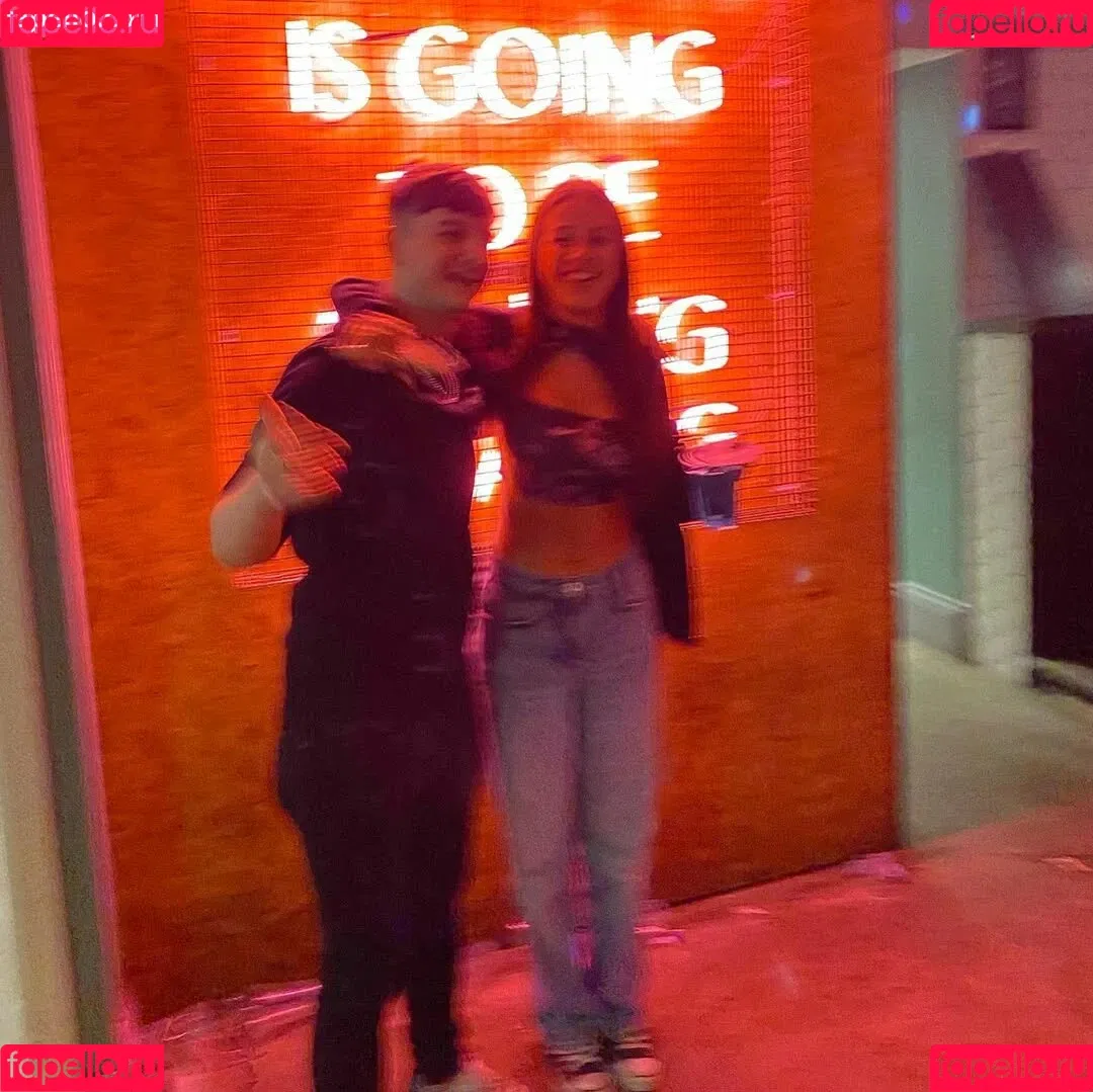 Lucy McCullough Onlyfans Photo Gallery 