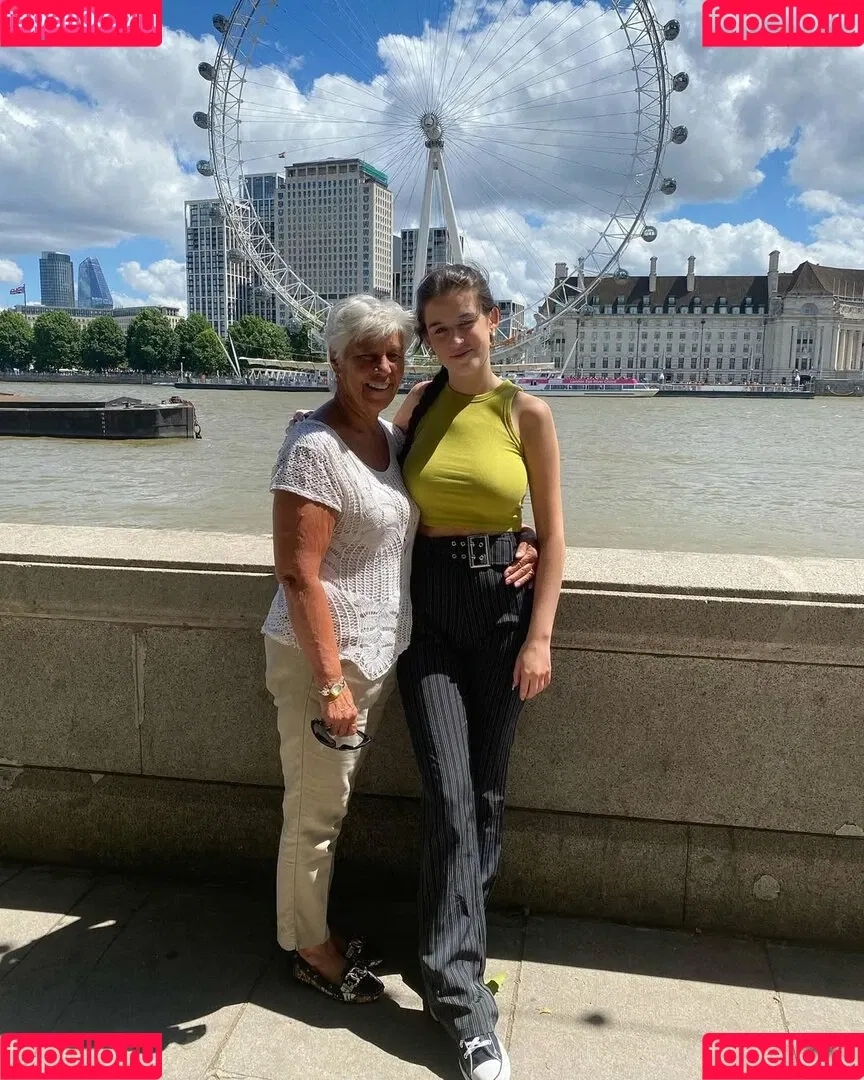 Lucy McCullough Onlyfans Photo Gallery 