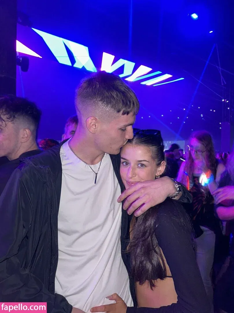 Lucy McCullough Onlyfans Photo Gallery 