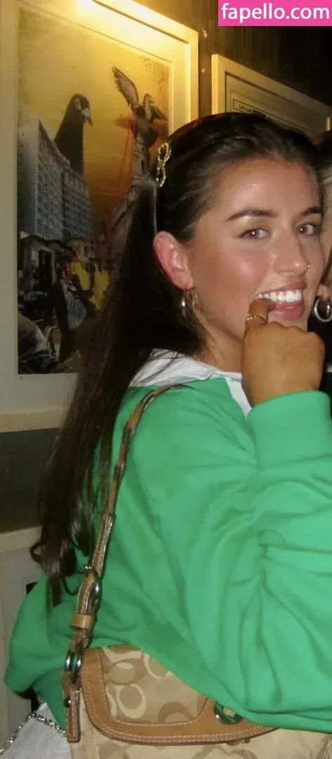 Lucy McCullough Onlyfans Photo Gallery 