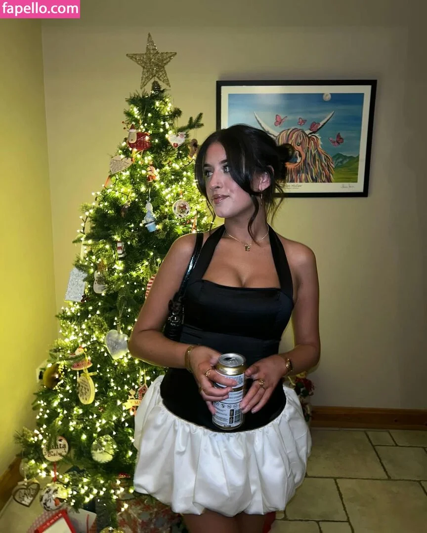 Lucy McCullough Onlyfans Photo Gallery 