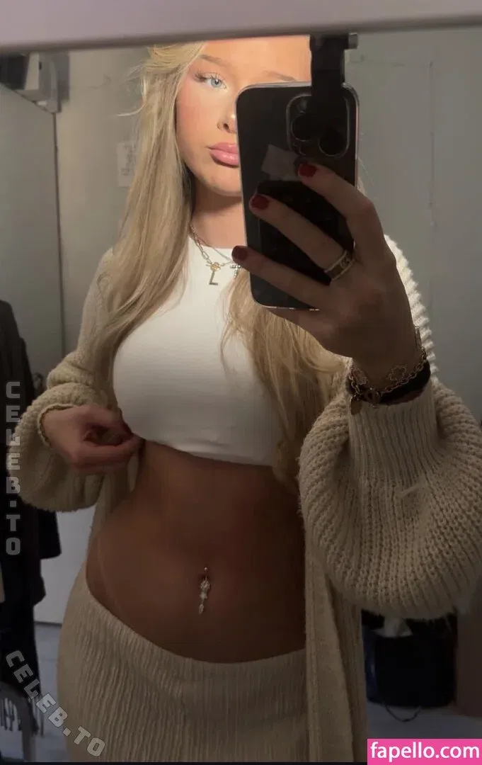 Lenya Onlyfans Photo Gallery 