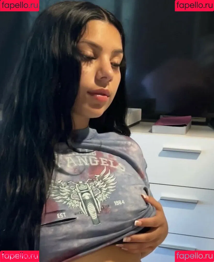 Lina Bina Onlyfans Photo Gallery 