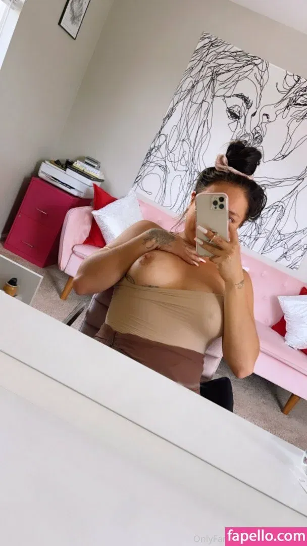 Lina Bina Onlyfans Photo Gallery 