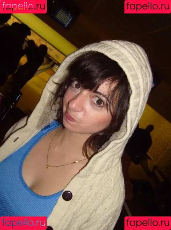 Kate Micucci Onlyfans Photo Gallery 