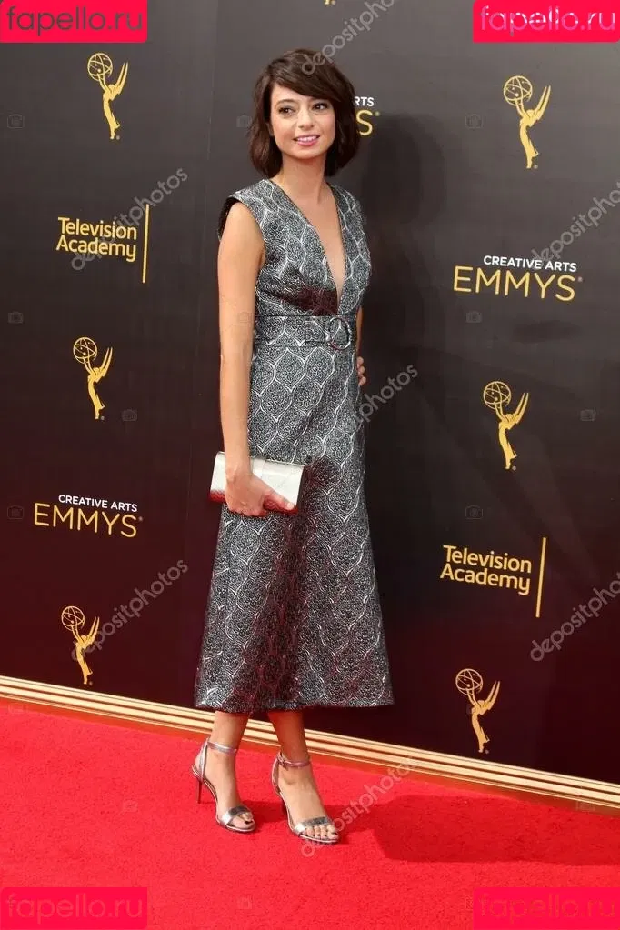 Kate Micucci Onlyfans Photo Gallery 