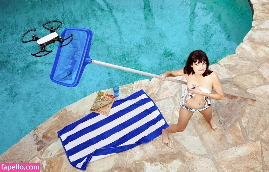 Kate Micucci Onlyfans Photo Gallery 