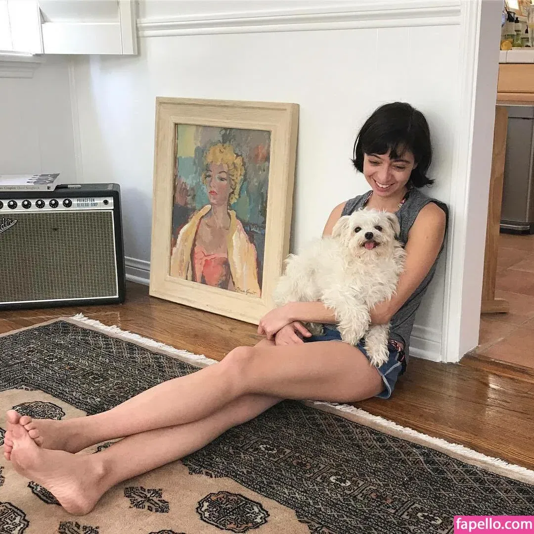 Kate Micucci Onlyfans Photo Gallery 