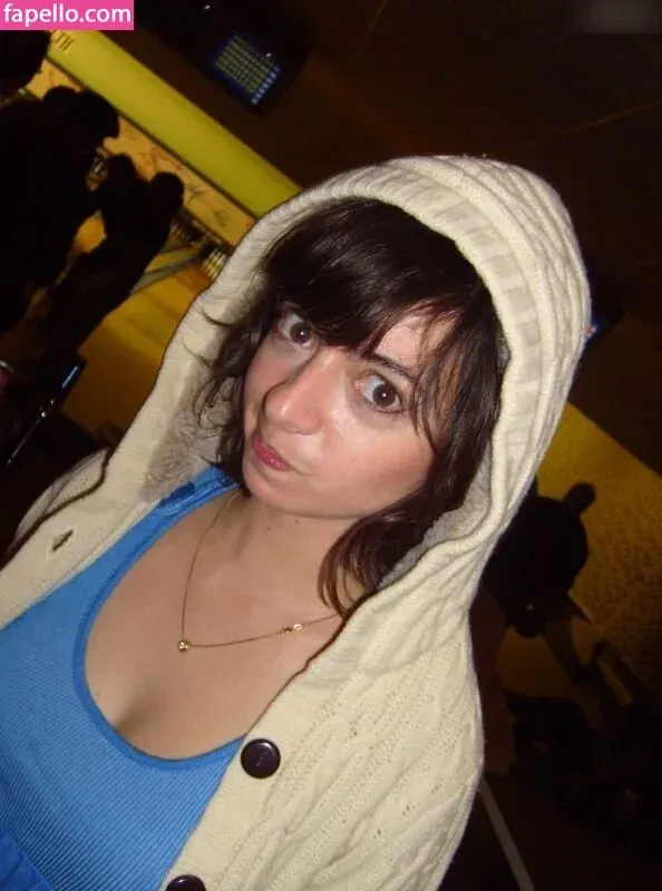 Kate Micucci Onlyfans Photo Gallery 