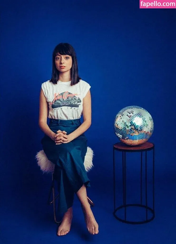 Kate Micucci Onlyfans Photo Gallery 