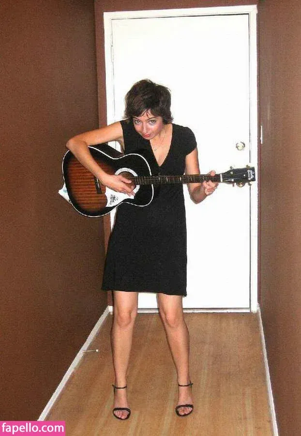 Kate Micucci Onlyfans Photo Gallery 