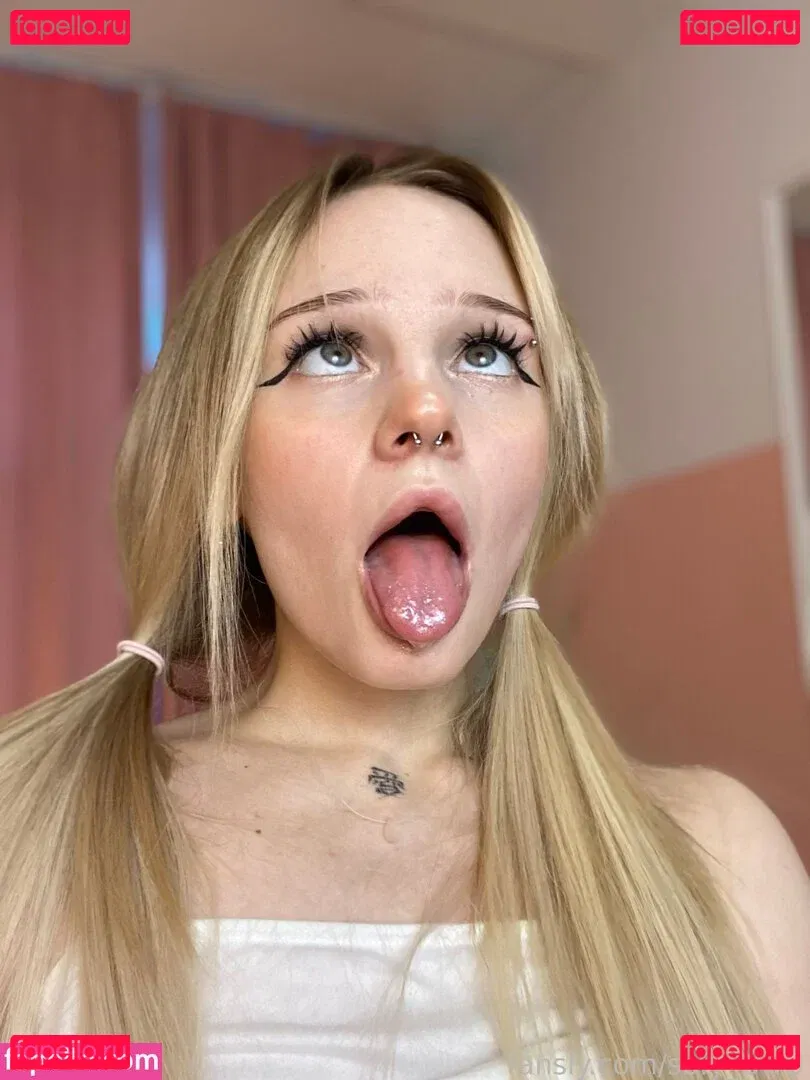 sofy_UwU Onlyfans Photo Gallery 