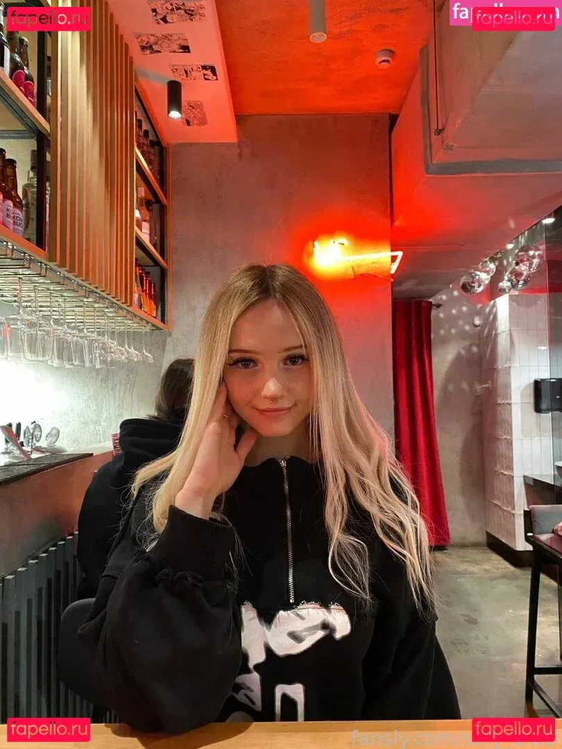 sofy_UwU Onlyfans Photo Gallery 