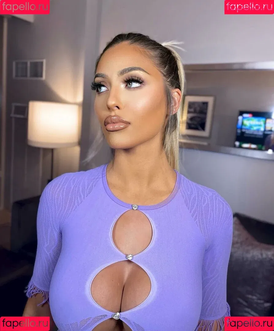 Renee Estella Onlyfans Photo Gallery 