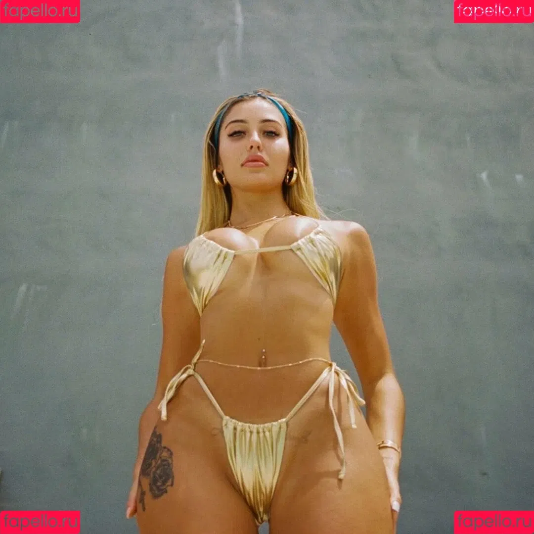 Renee Estella Onlyfans Photo Gallery 