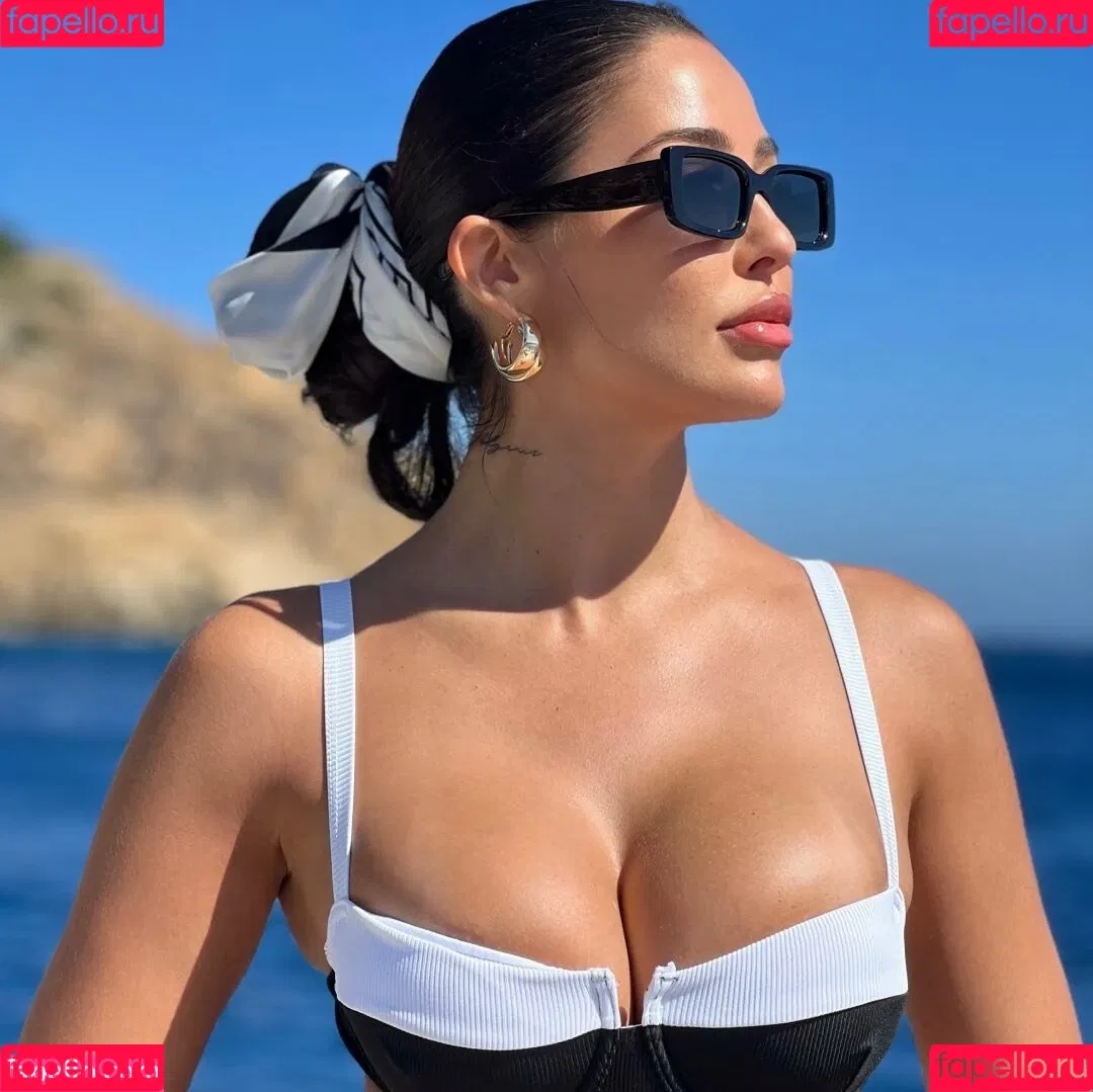 Renee Estella Onlyfans Photo Gallery 