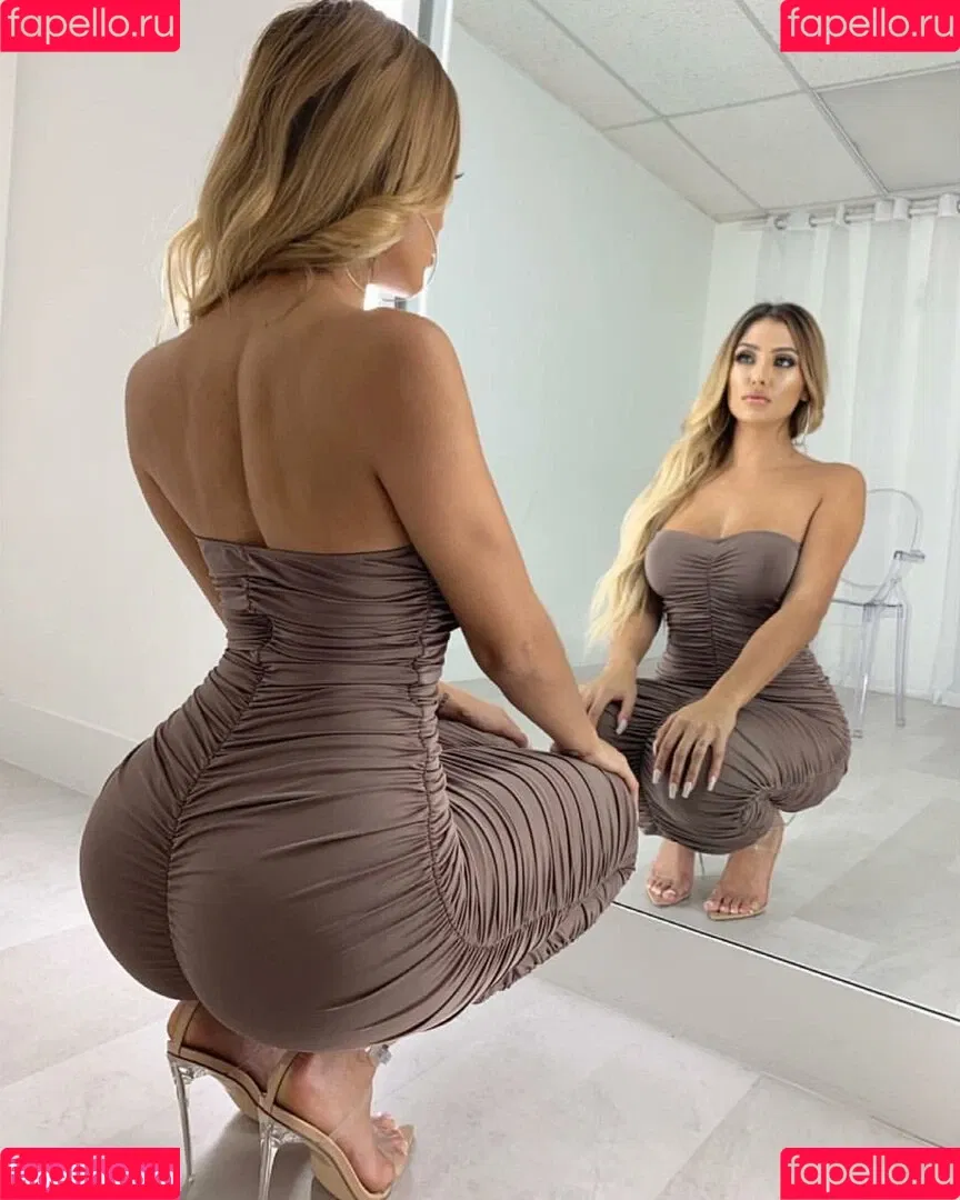 Renee Estella Onlyfans Photo Gallery 