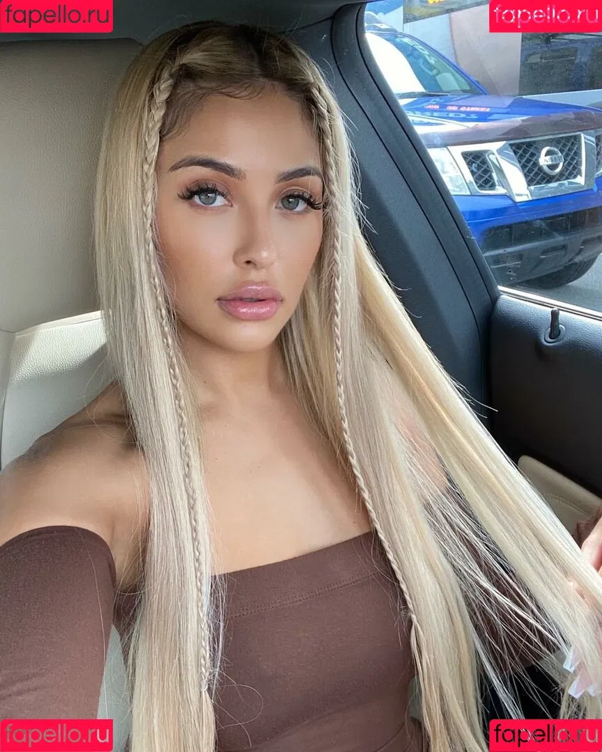 Renee Estella Onlyfans Photo Gallery 