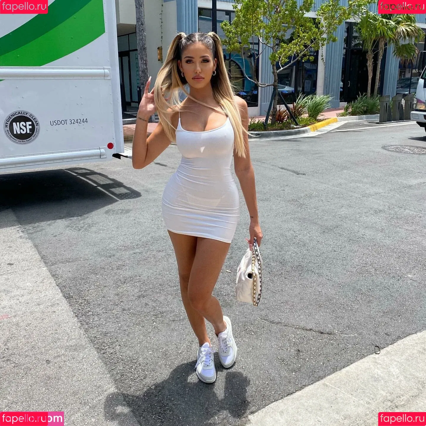 Renee Estella Onlyfans Photo Gallery 