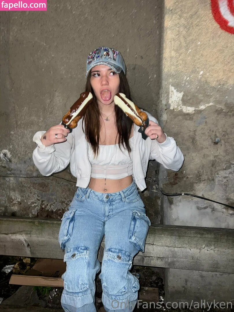 allyken Onlyfans Photo Gallery 