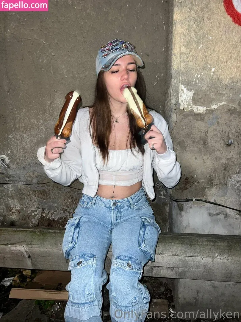 allyken Onlyfans Photo Gallery 