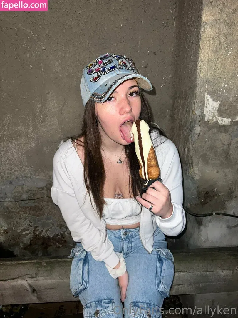 allyken Onlyfans Photo Gallery 