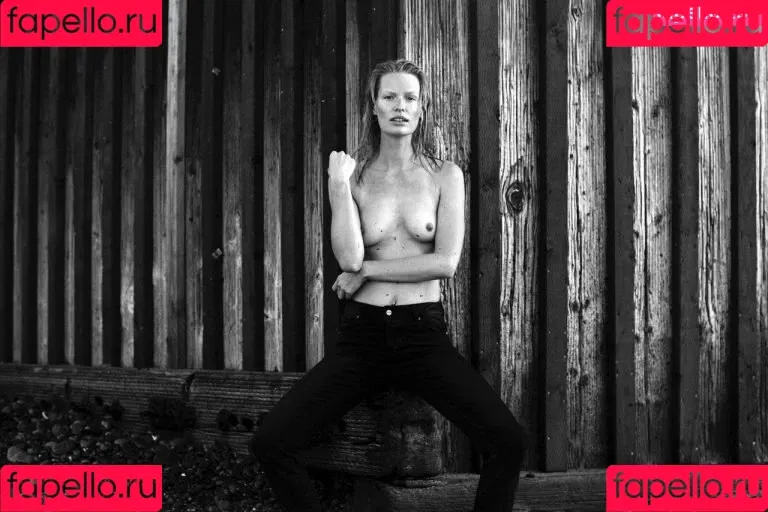 Caroline Winberg Onlyfans Photo Gallery 