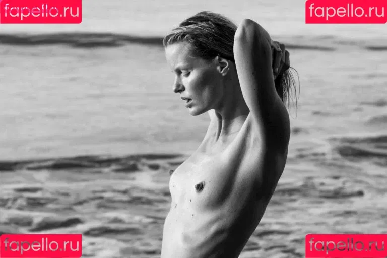 Caroline Winberg Onlyfans Photo Gallery 