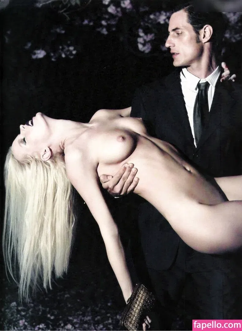 Caroline Winberg Onlyfans Photo Gallery 