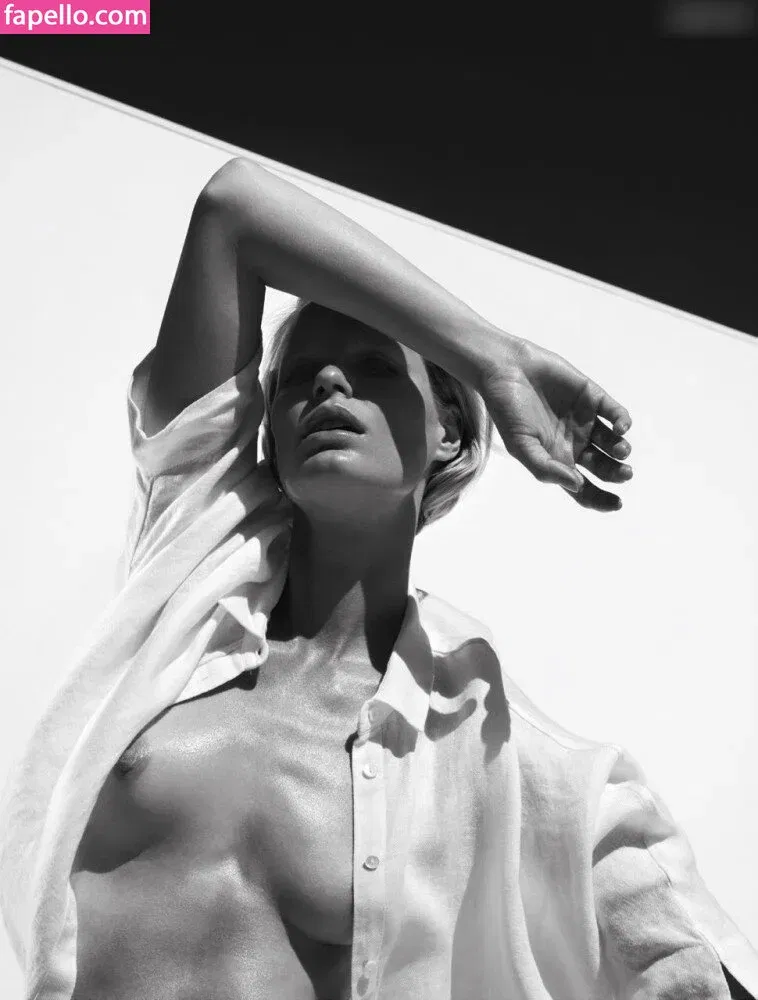 Caroline Winberg Onlyfans Photo Gallery 