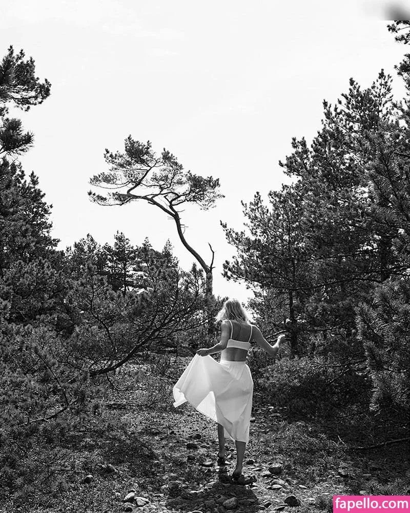 Caroline Winberg Onlyfans Photo Gallery 