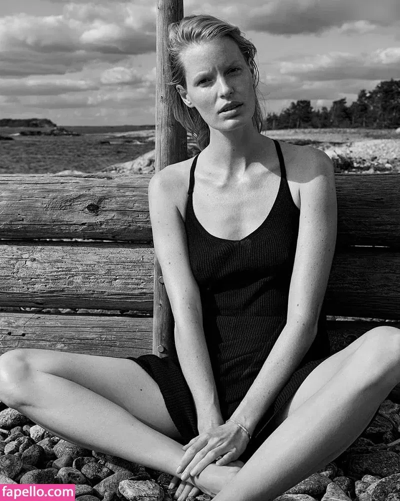 Caroline Winberg Onlyfans Photo Gallery 