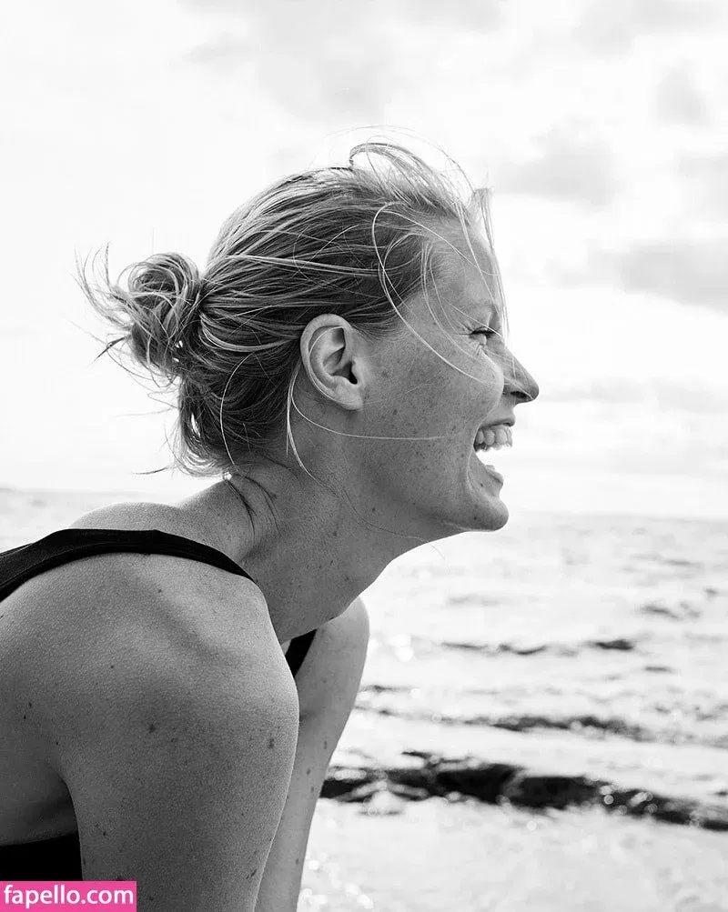 Caroline Winberg Onlyfans Photo Gallery 