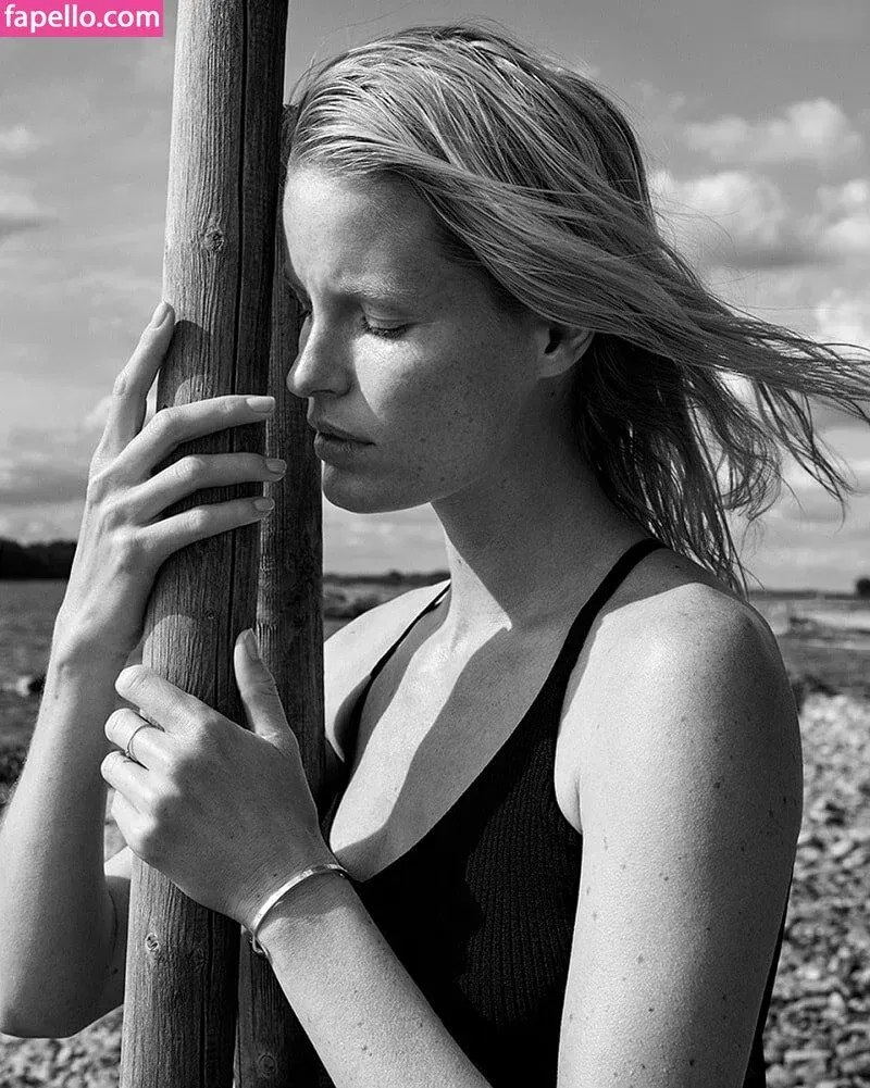 Caroline Winberg Onlyfans Photo Gallery 