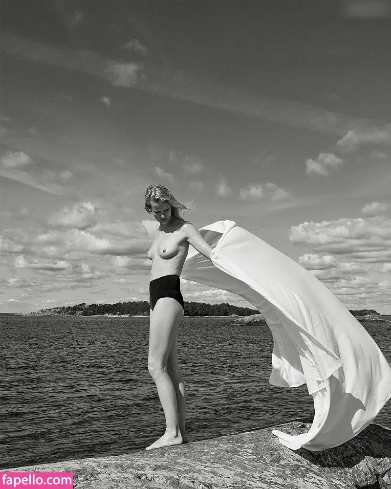 Caroline Winberg Onlyfans Photo Gallery 