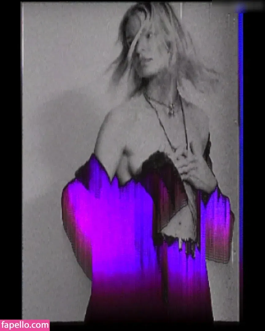 Caroline Winberg Onlyfans Photo Gallery 